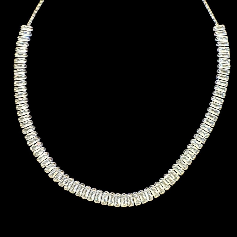 Elegant Silver Rhinestone Necklace